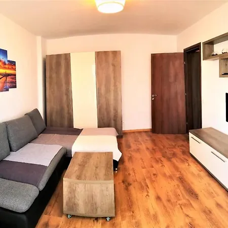 Διαμέρισμα Mamaia Nord Năvodari